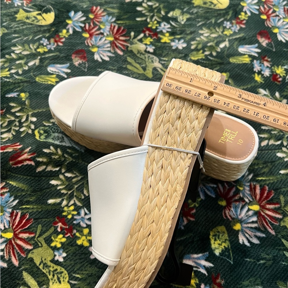 Time and Tru Women's Cream Wedge Slides Size 10 NWT - Picture 3 of 8